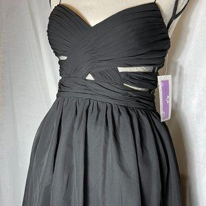 NWT‼️ Cute/sexy little black dress. Hailey Logan by Adrianna Papell